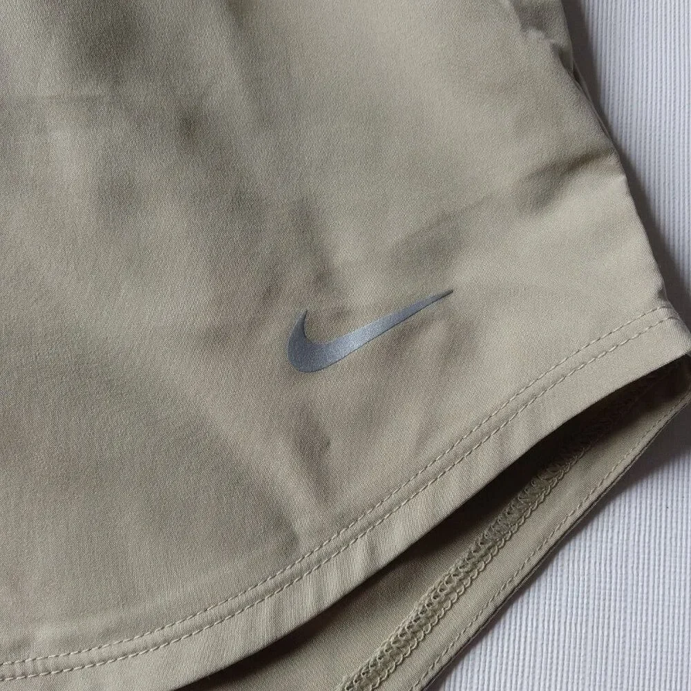 Nike One Neutral Olive Dri-Fit Ultra High Waisted 3